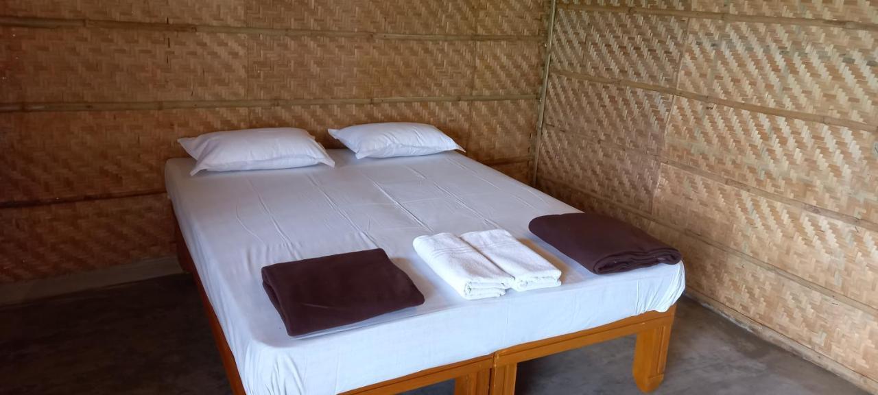 Dusk Till Dawn Hampi Exterior photo